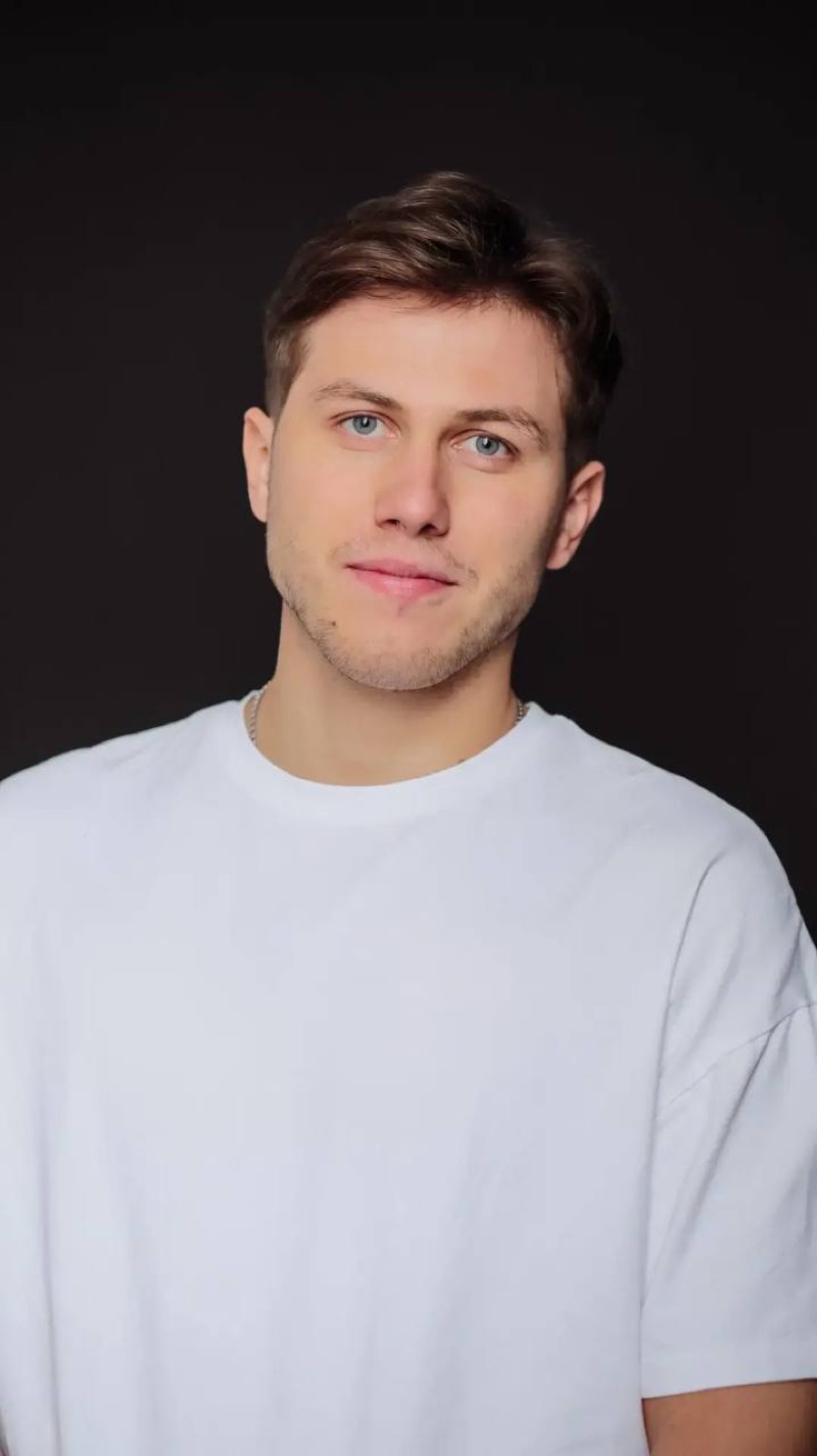 Егор Бобров